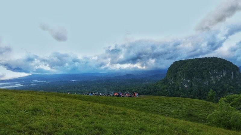Bukit Fatukopa, Saat Tarian Legendaris Fatukopa Memikat Mata Dunia