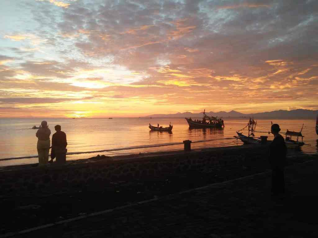 Sunsrise of Java, Pantai Pandean Situbondo Jawa&nbsp;Timur