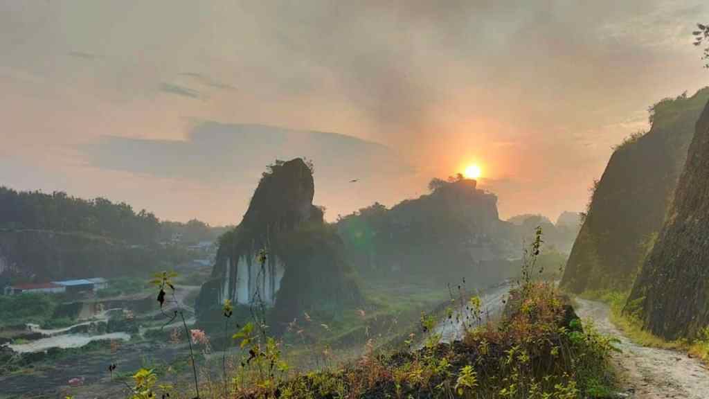 Gunung Pegat Lamongan, Destinasi Bersejarah dengan Pesona Alam Indah