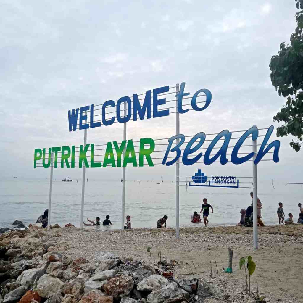 Pantai Putri Klayar, Wisata Pantai Indah Asri dan Alami di Lamongan