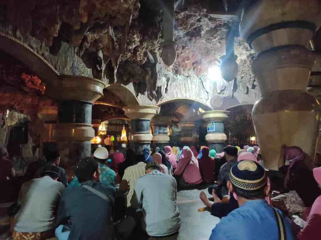 Wisata Religi Masjid Aschabul Kahfi Perut Bumi Al Maghribi&nbsp;Tuban